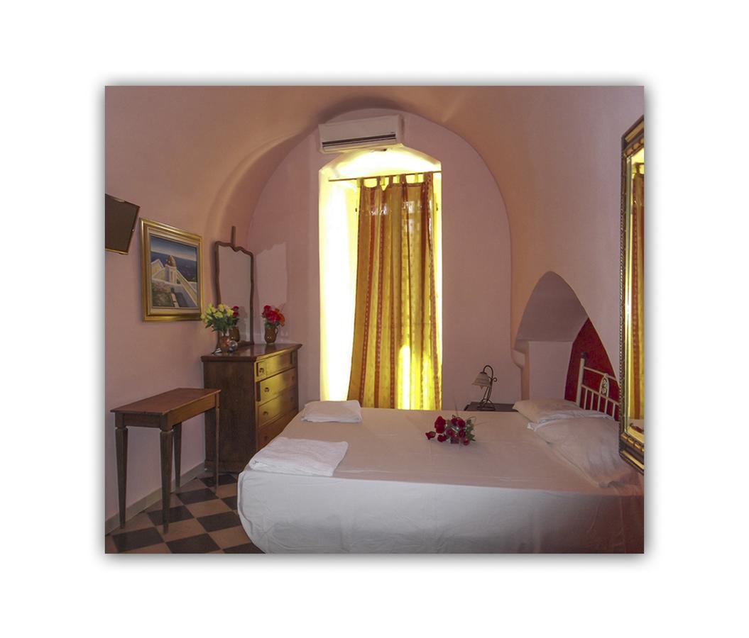 Parking Included Bed & Breakfast Matera Exterior photo